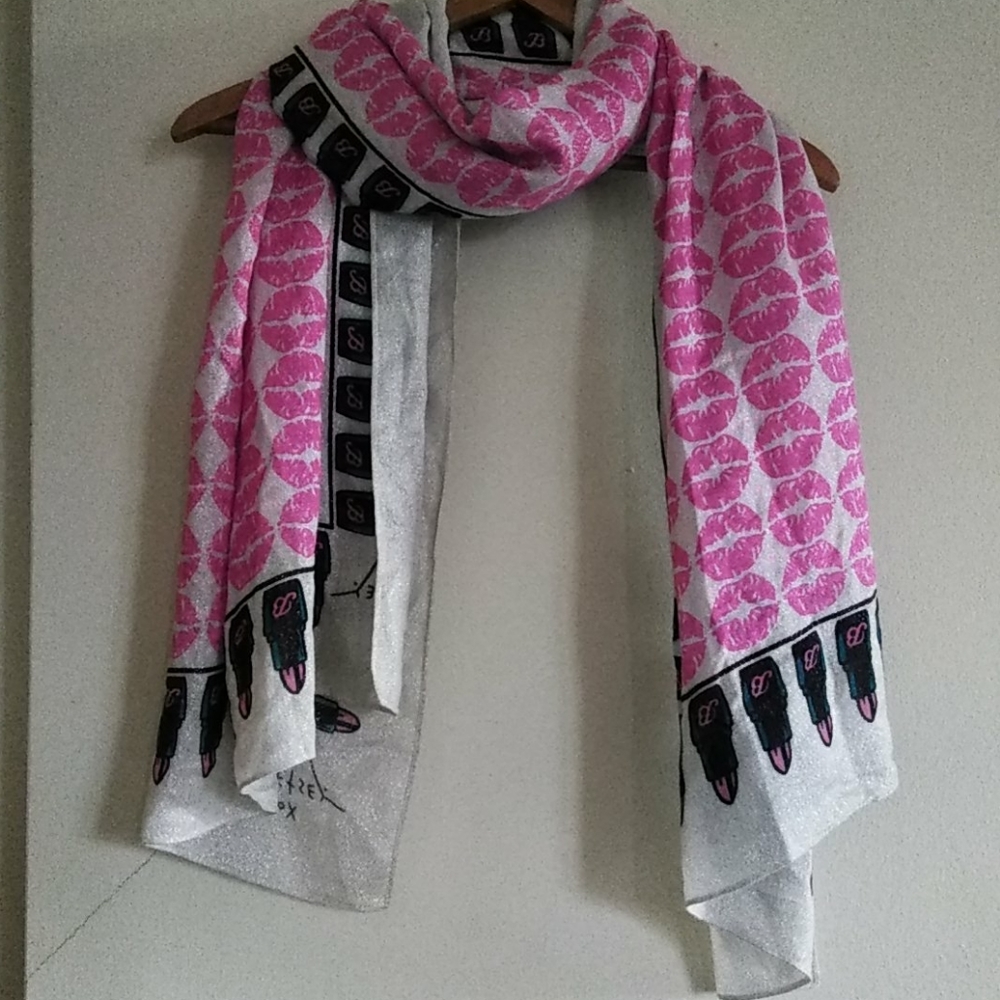 Betsey Johnson Lips&Lipstick Silver Metallic Scarf - Picture 3 of 6
